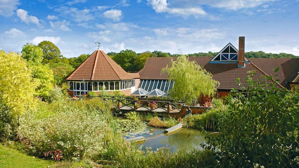 Donnington Valley Hotel, Golf & Spa Newbury  Dış mekan fotoğraf