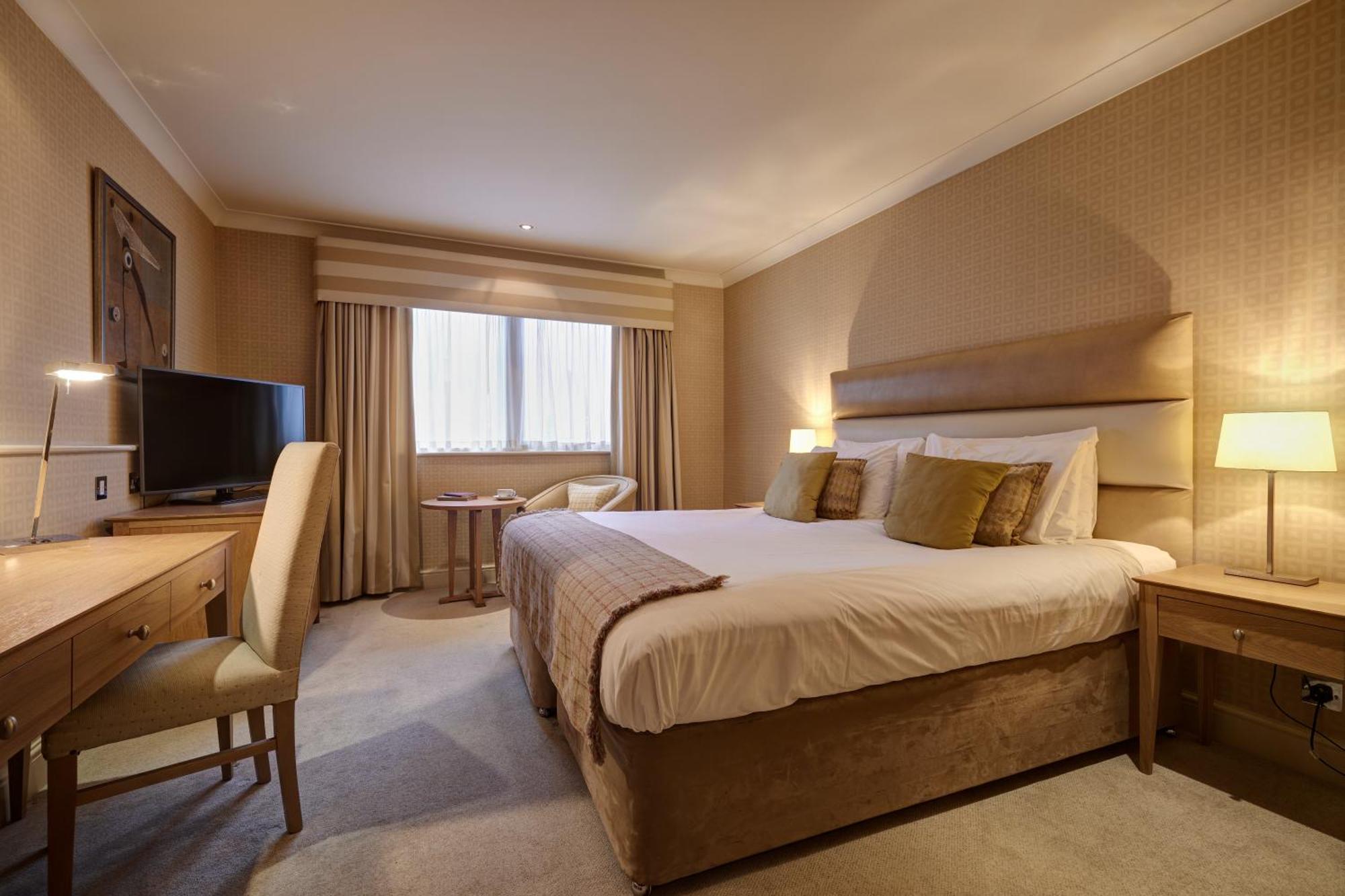 Donnington Valley Hotel, Golf & Spa Newbury  Dış mekan fotoğraf